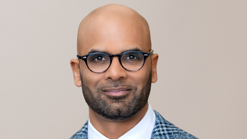 Manoj Rajaguru Caroline Tillett, PhD | Kenvue - A new view of care